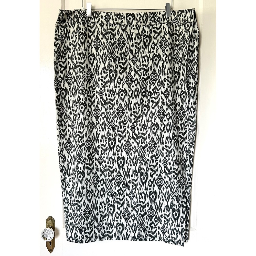 Ripskirt Hawaii Adjustabe Wrap Length 4 Long Skirt Black Cream Ikat Print XXL